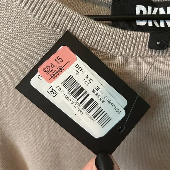 NEW WITH TAGS DKNY Top size S - Picture 7 of 7